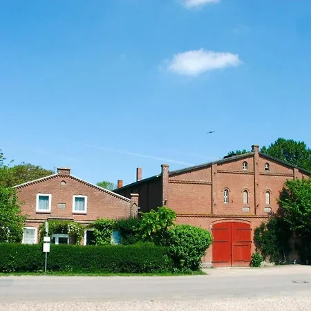 Apartment Scheel I *