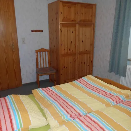 Apartment Scheel I *