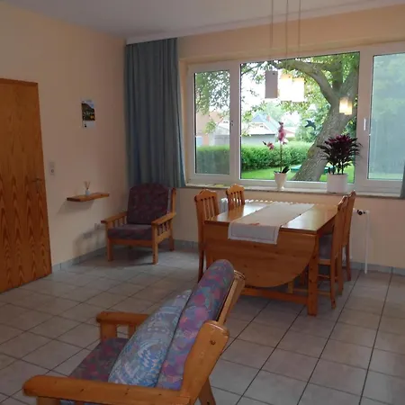 Apartment Scheel I *